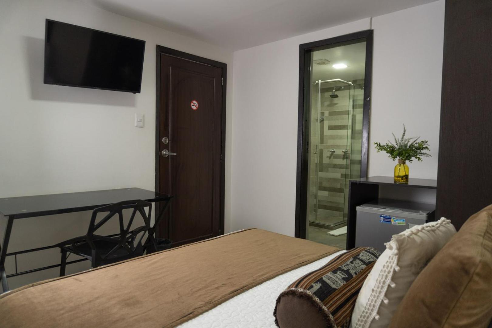 Hotel Alamos Del Parque Перейра Екстериор снимка