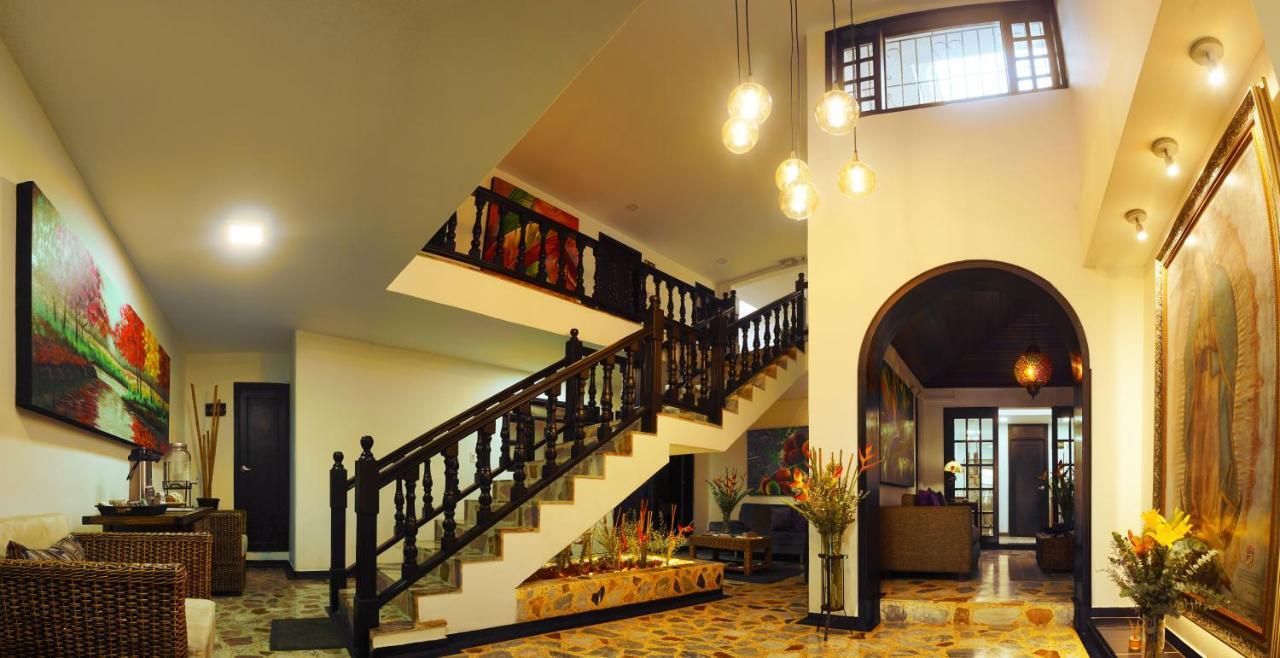 Hotel Alamos Del Parque Перейра Екстериор снимка